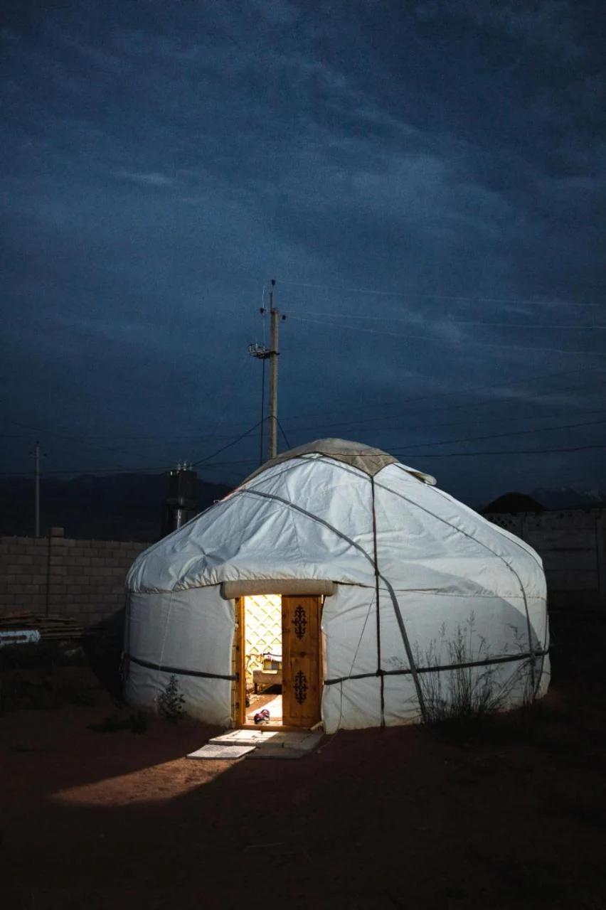 Guest house and Yurt camp "Ailuu"