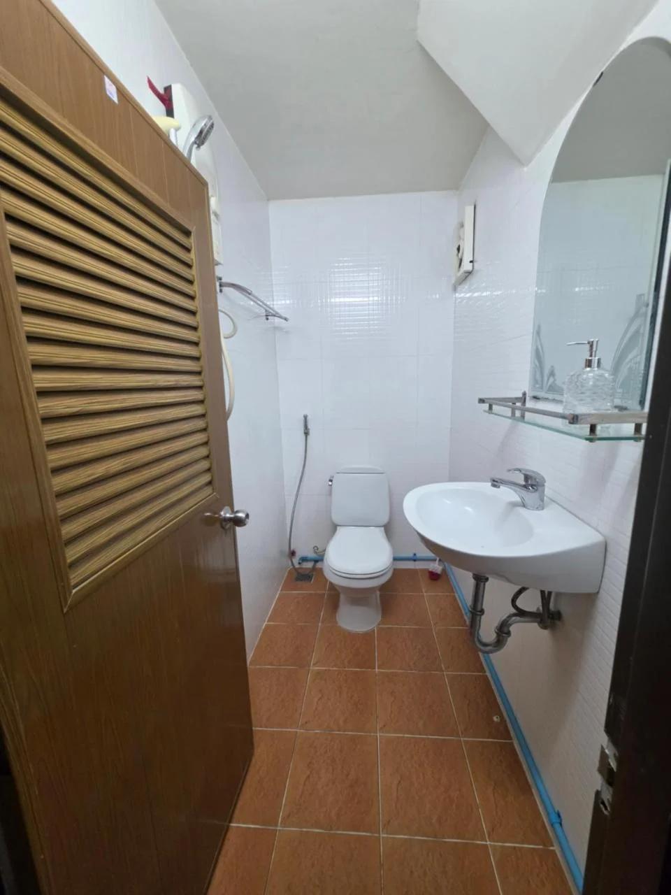 Toul Sleng Double Room photo