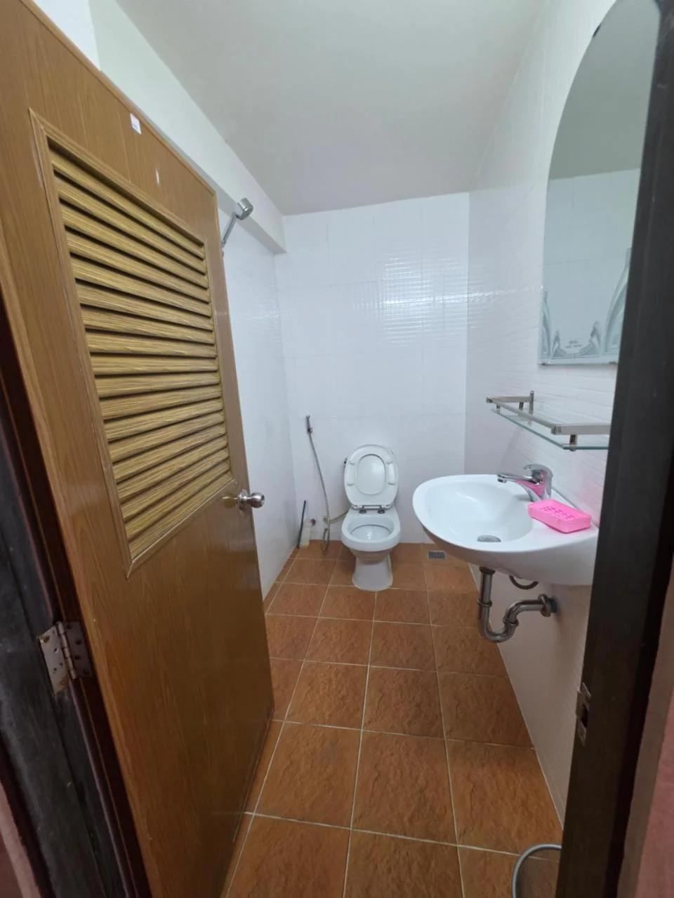 Toul Sleng Double Room photo