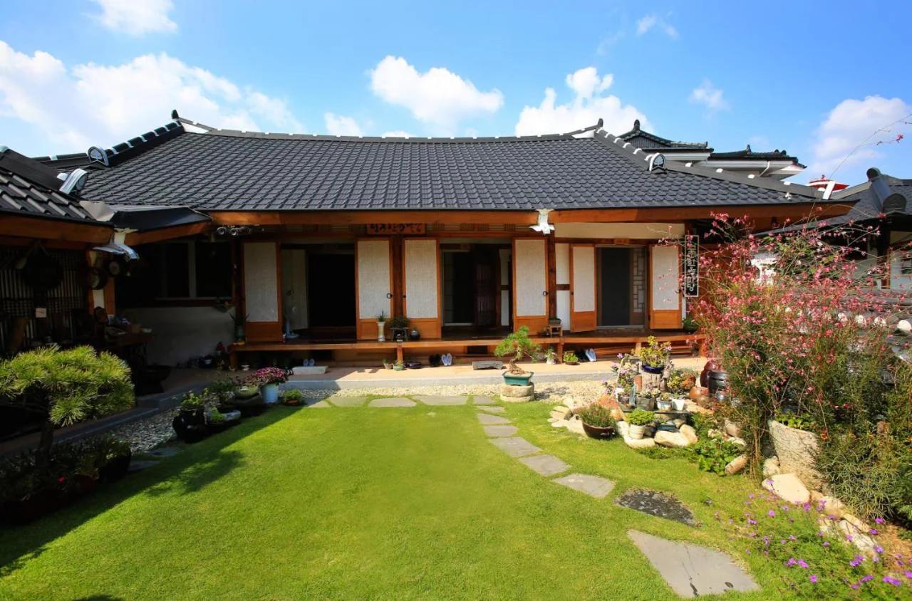 Hanok Madang photo