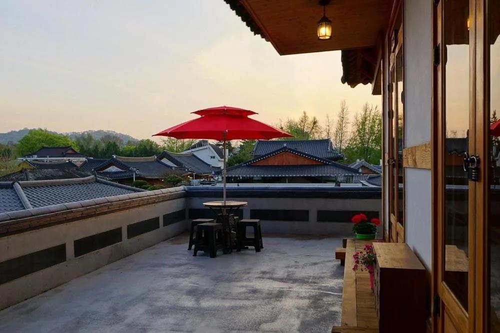Jeonju Dwaejikkum Hanok photo