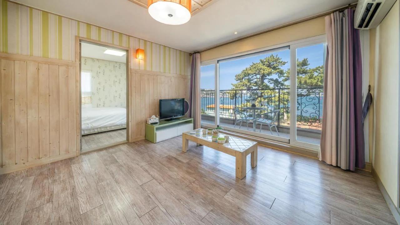 tongyeong haegando pension foto