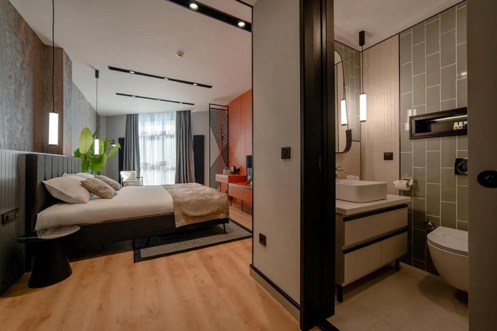 Dostyk Business Hotel photo