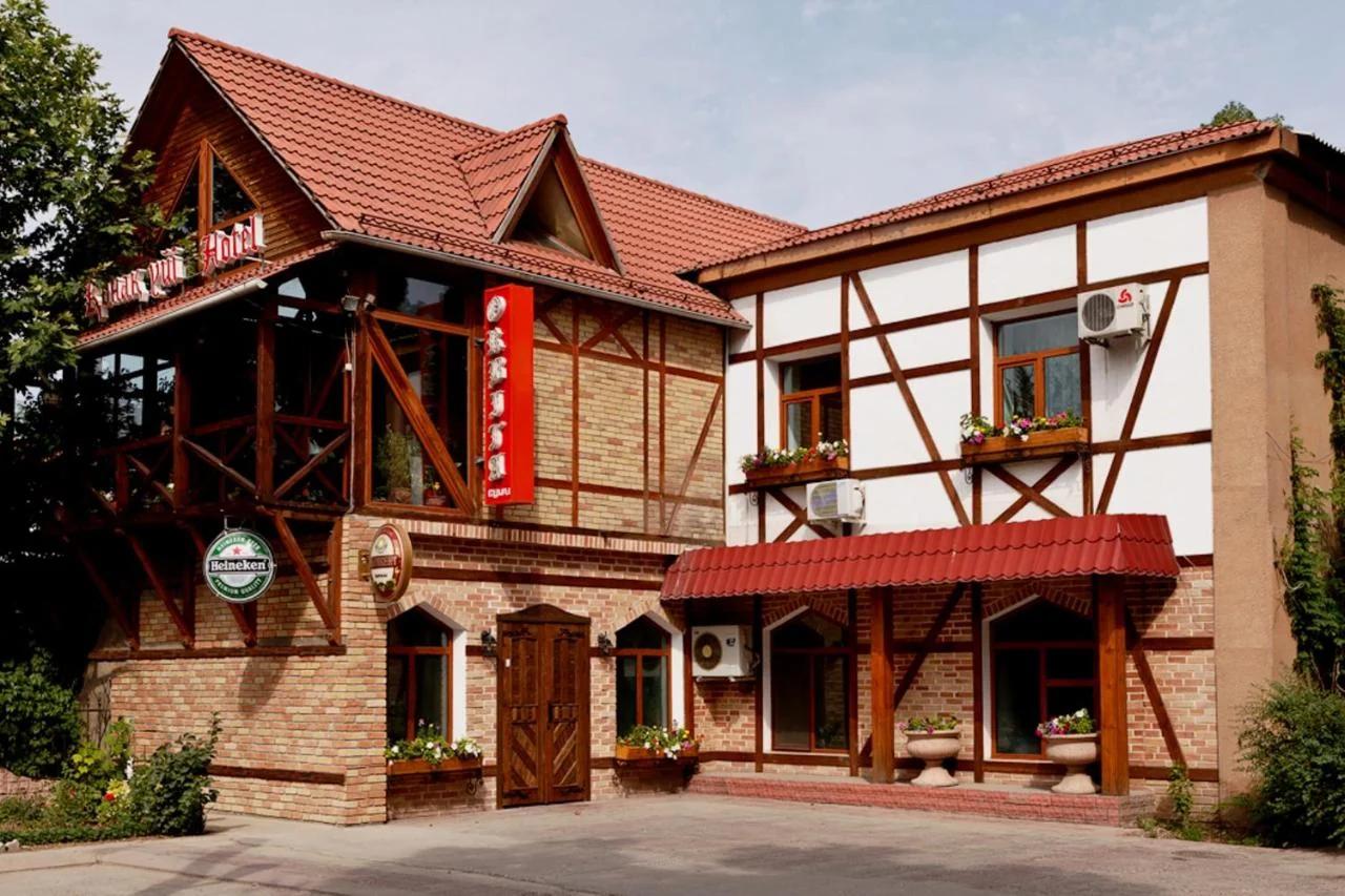 Orbita hotel Shymkent foto