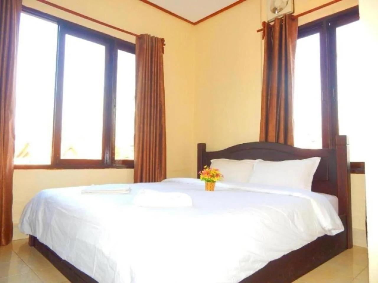 Camellia Hotel photo