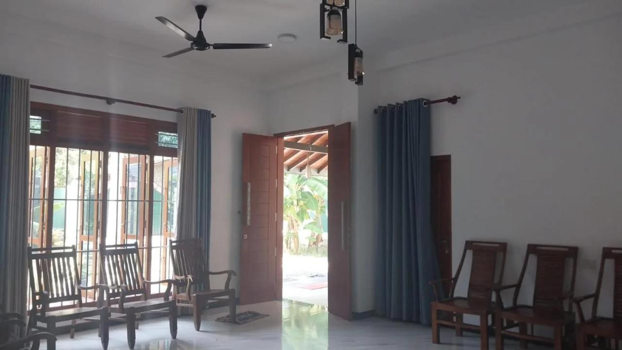 Dinuli Home stay