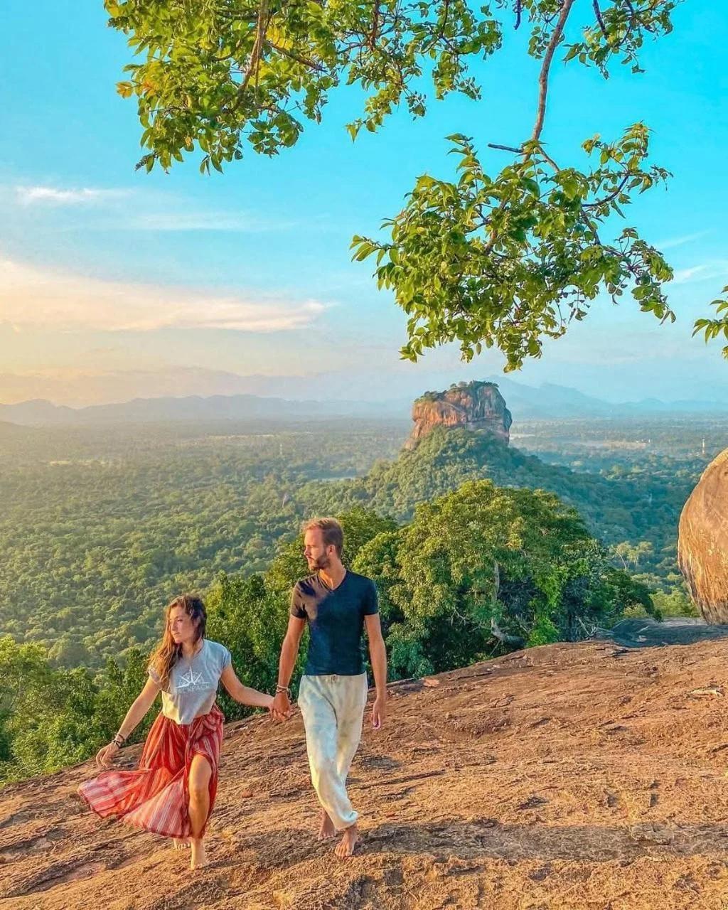 Golden Rock Retreat Sigiriya foto