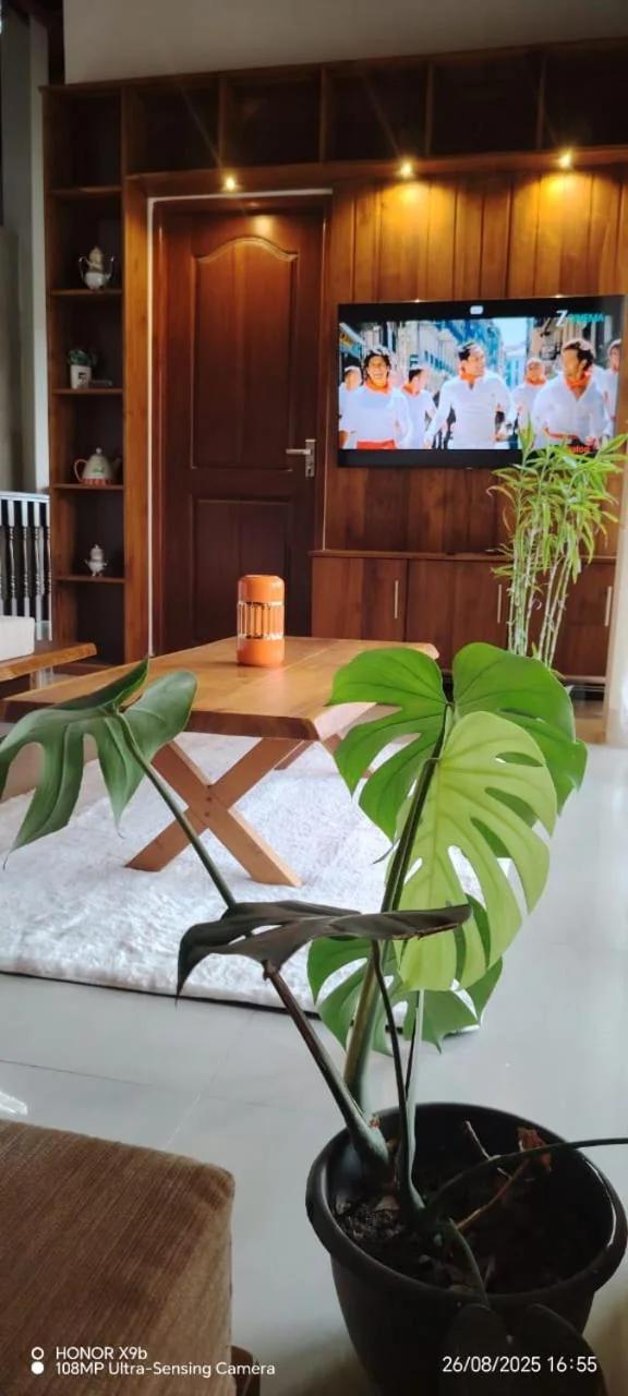 Iliyana Home Stay photo