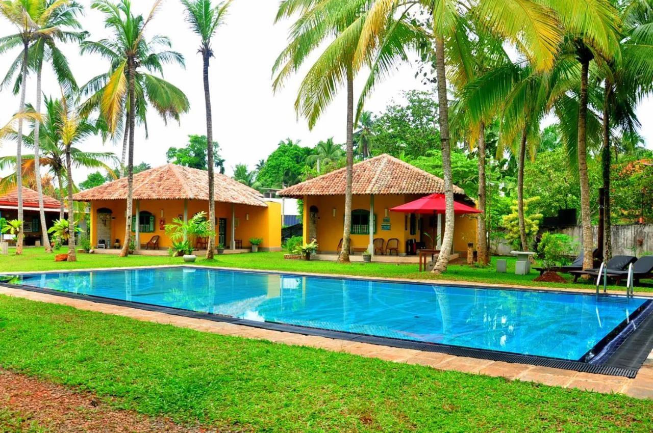 Kurumba Villas photo