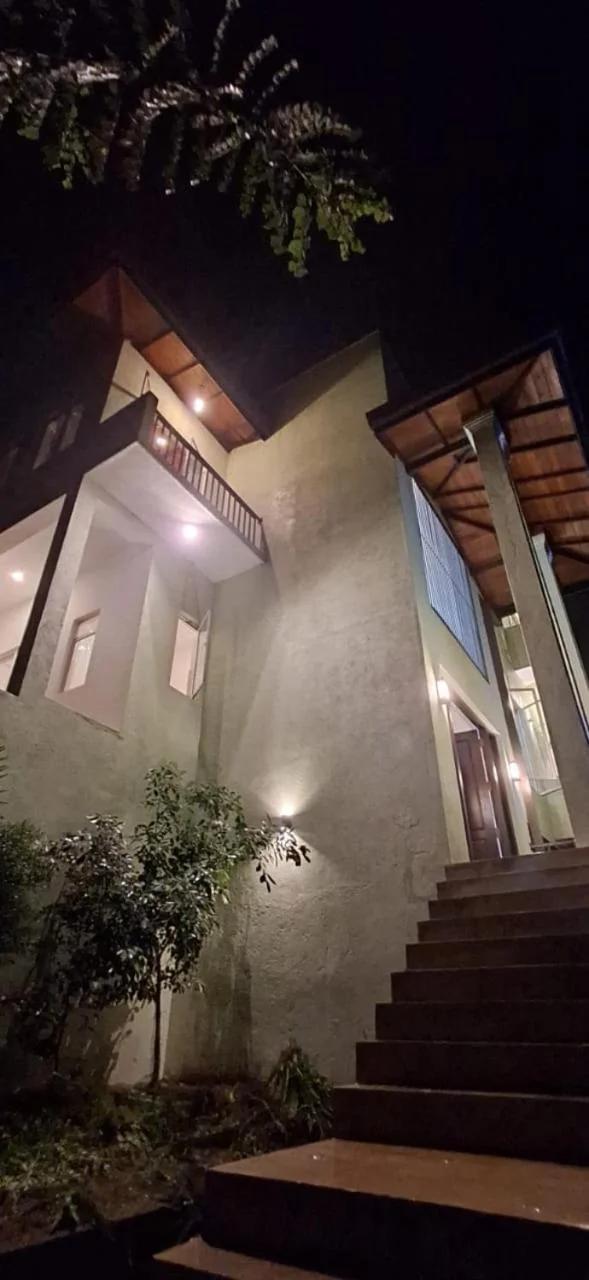 mountain retreat villa photo