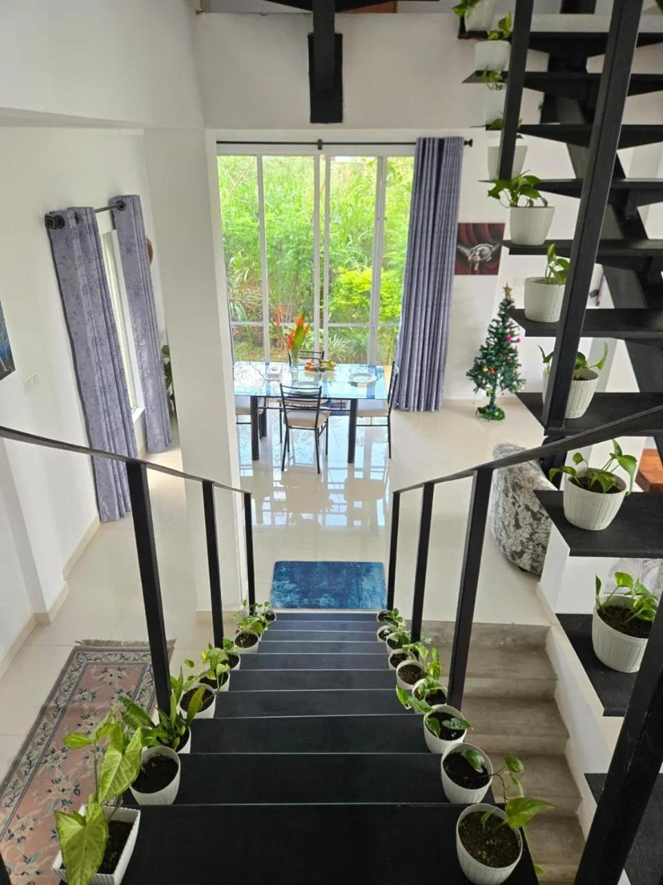 mountain retreat villa photo