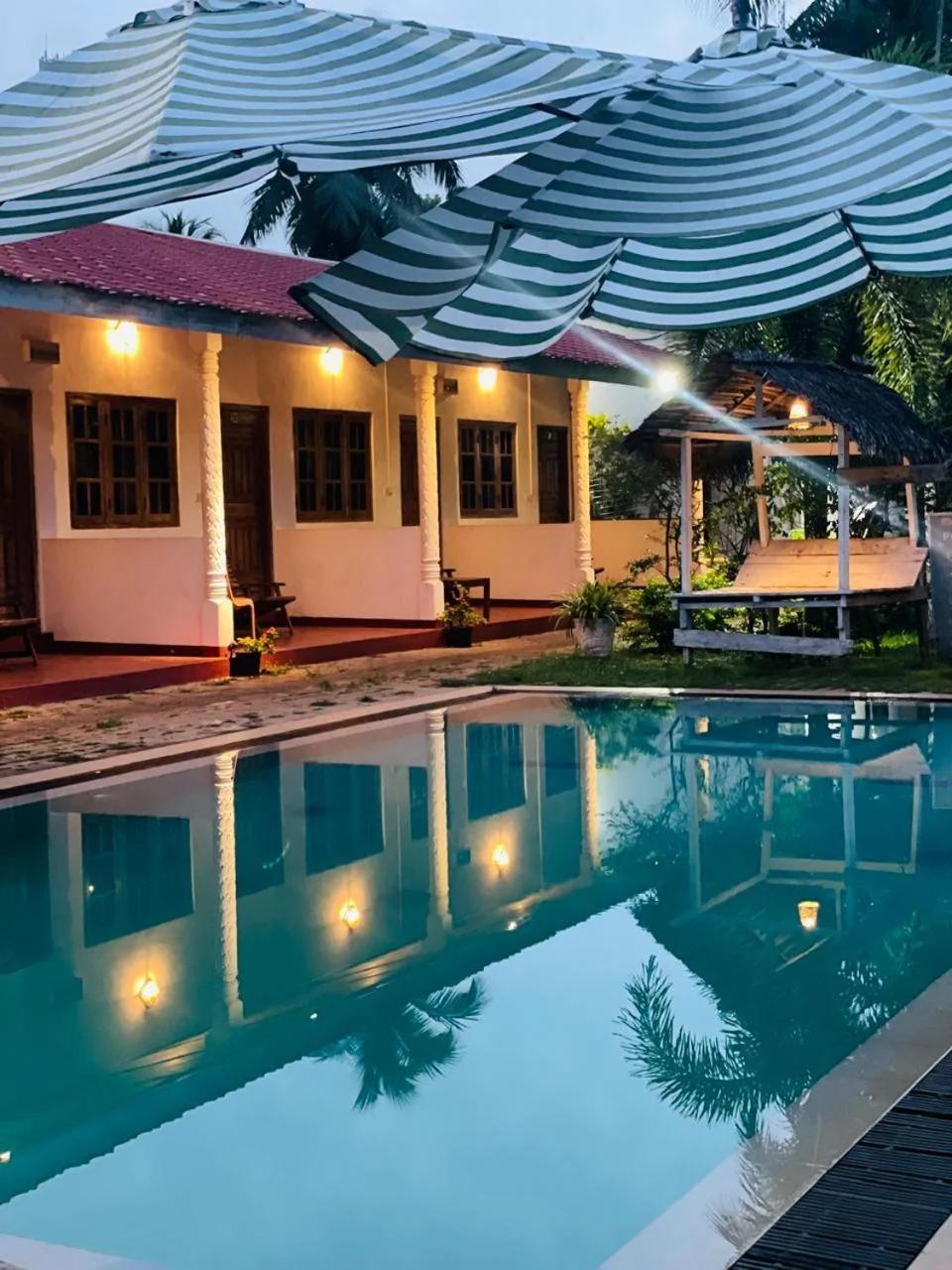 Nilaveli Shan Guest