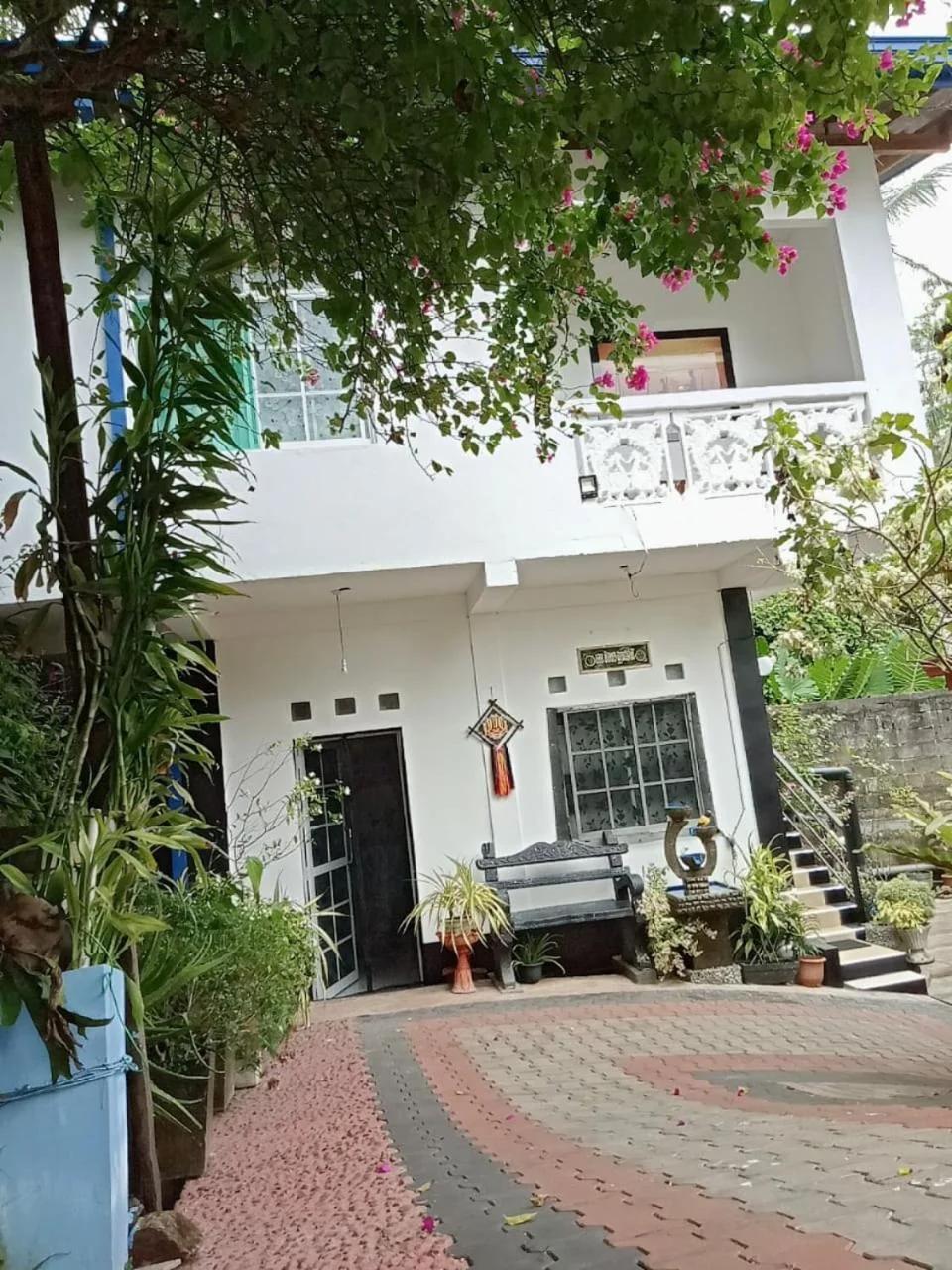 Nilu Villa foto