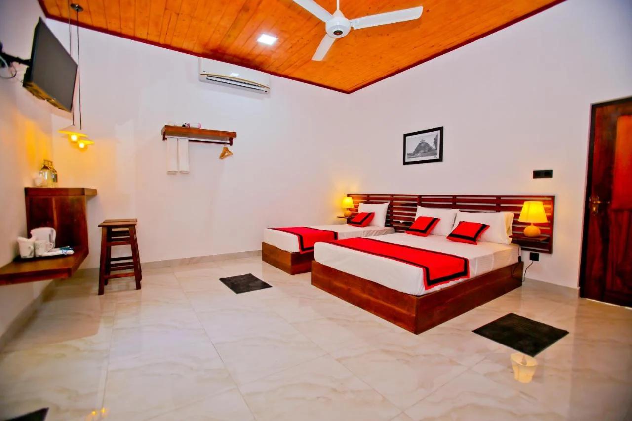 Sapumal Lodge photo