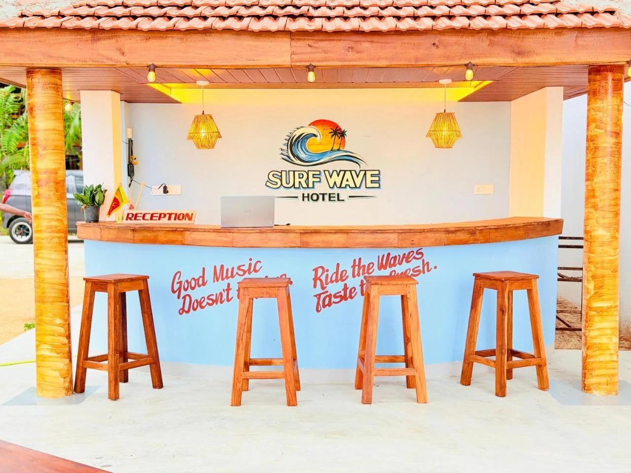 Surf Wave Hotel foto