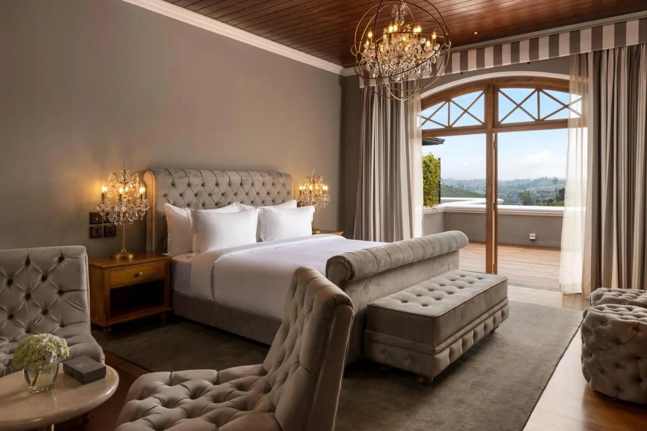 The Bellwood Manor photo