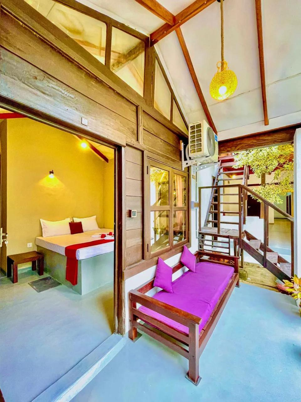 The Wave Rooms & Hostel foto