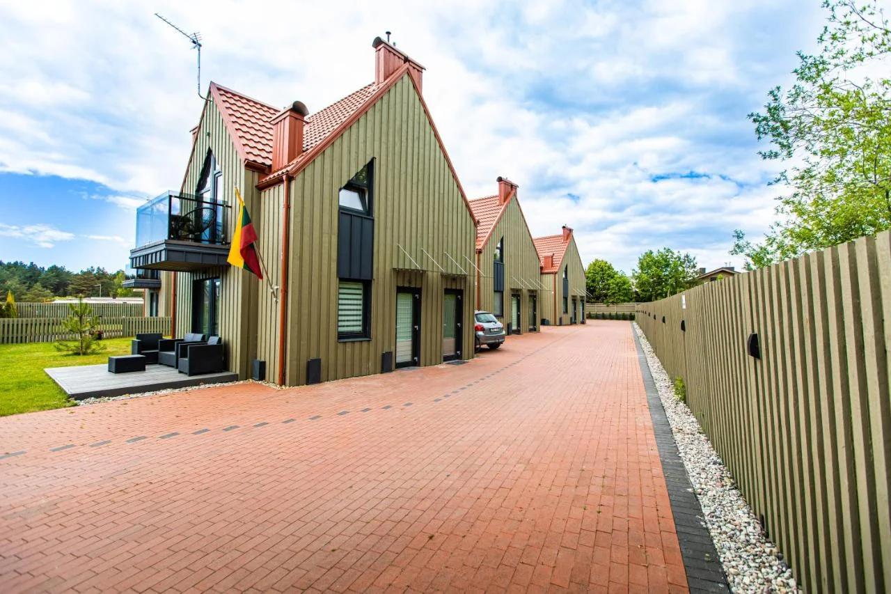 Apartamentai šalia jūros photo