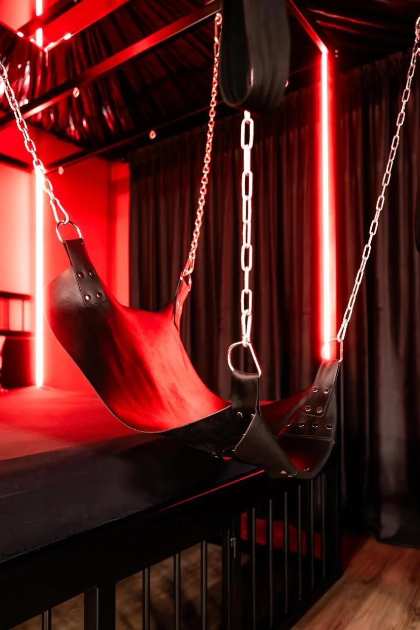 BDSM Red Apartments foto