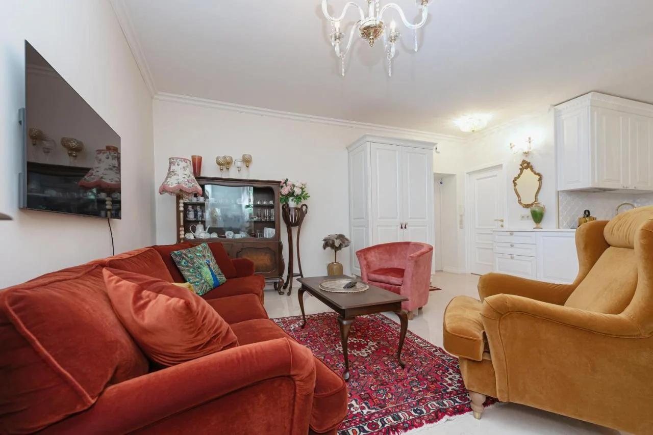 Elegant Old Town Apartment with Terrace & Parking