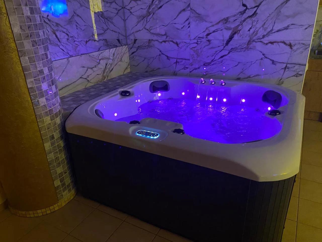 Jacuzzi