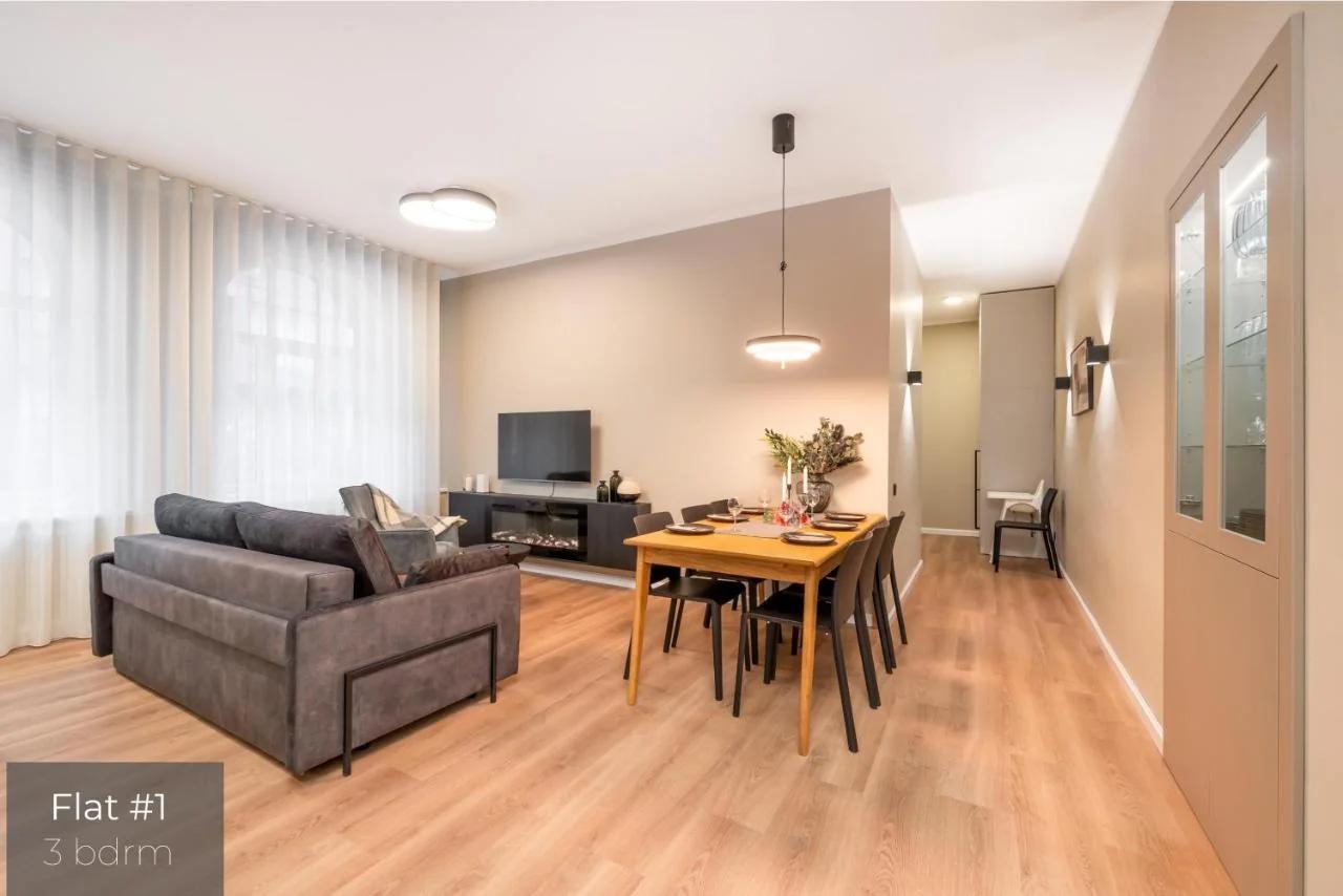 Dandelion Apartments Premium