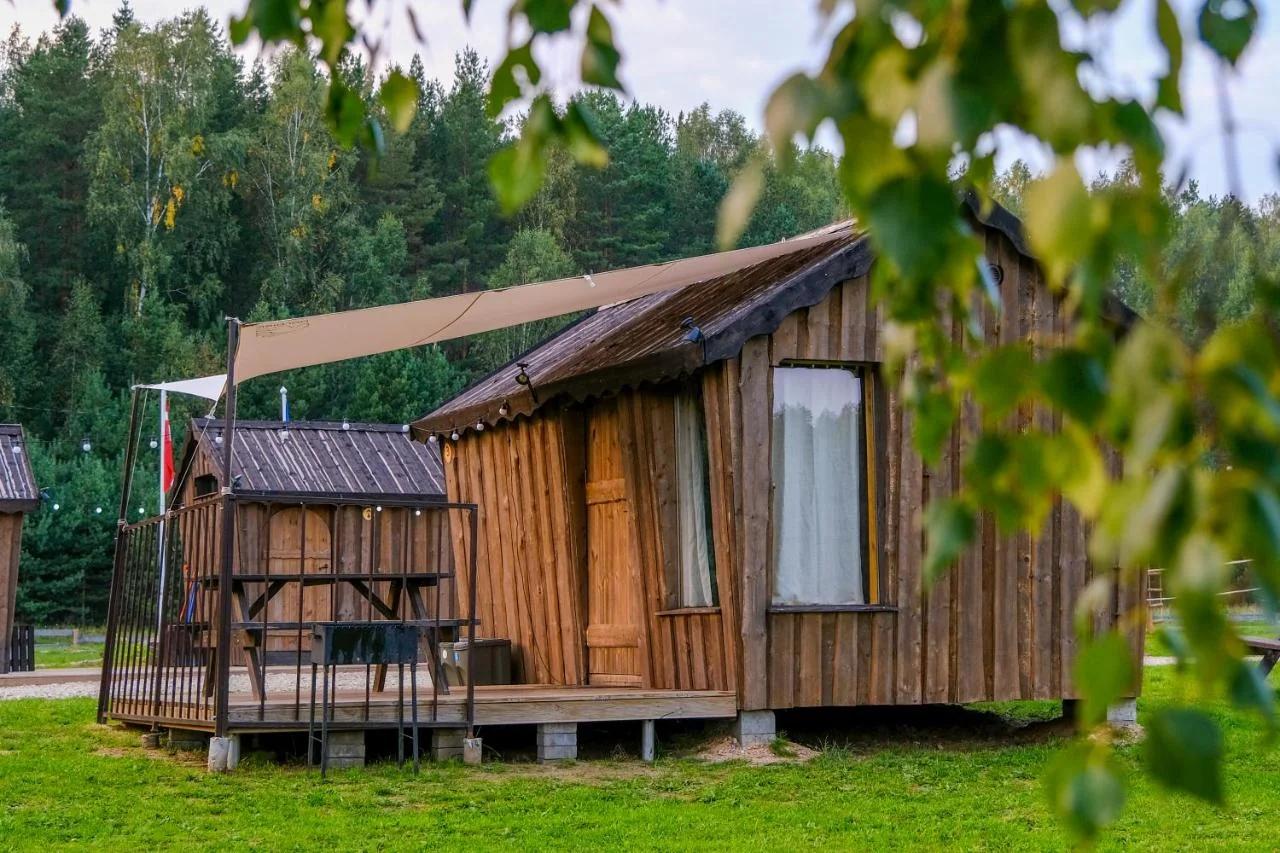 Kempings Daugavas lokos foto