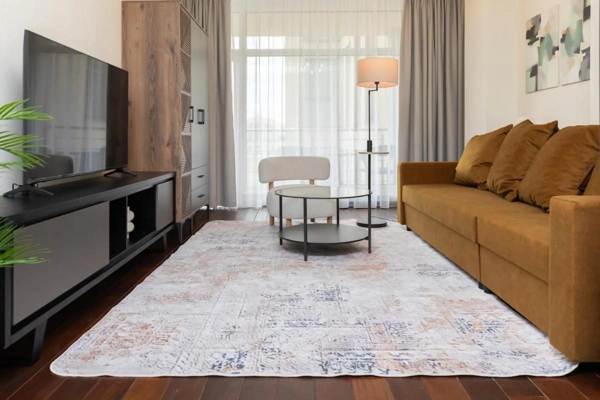 Stylish 1BR in Old Town Newly Renovated 2026