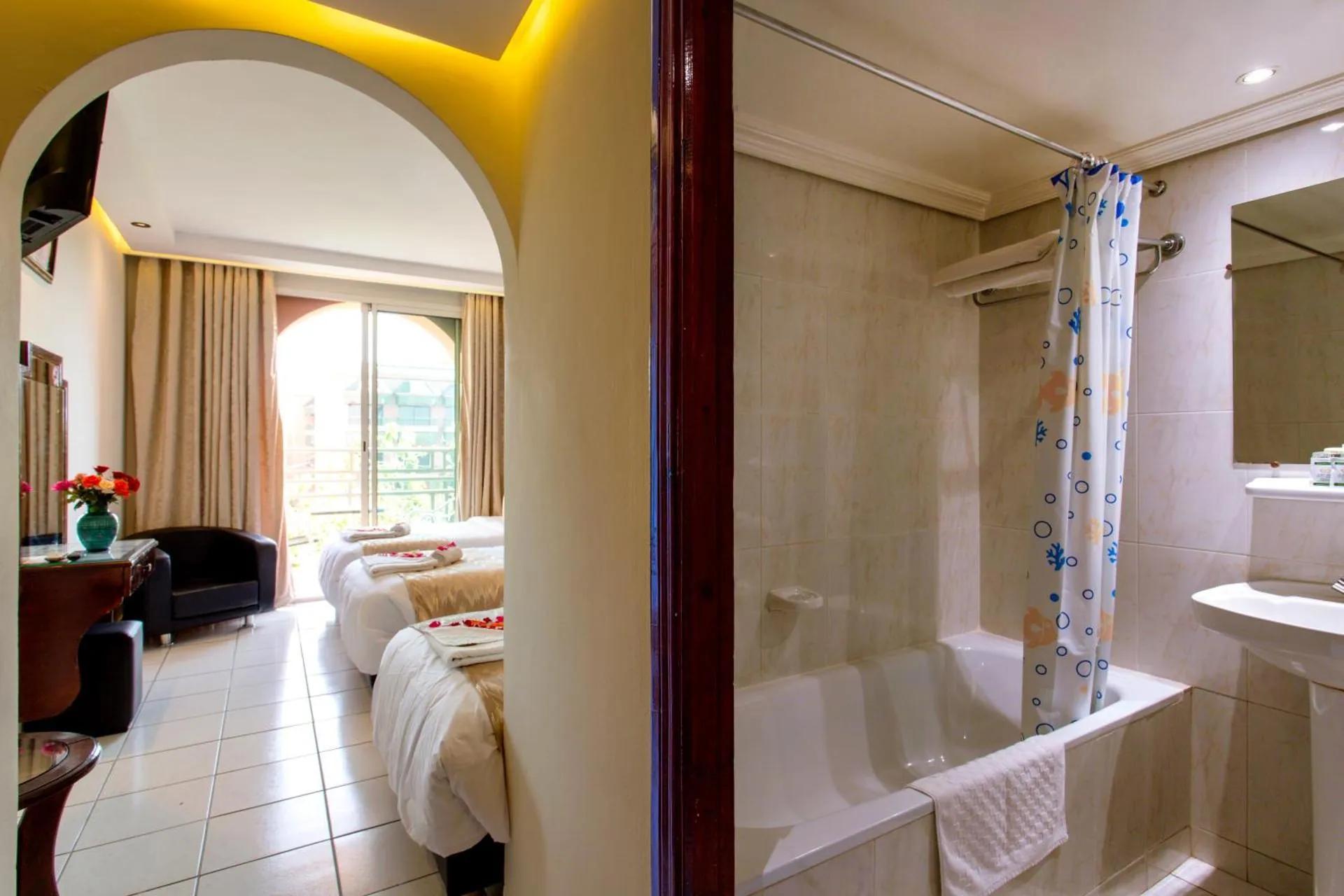 Hotel Akabar photo
