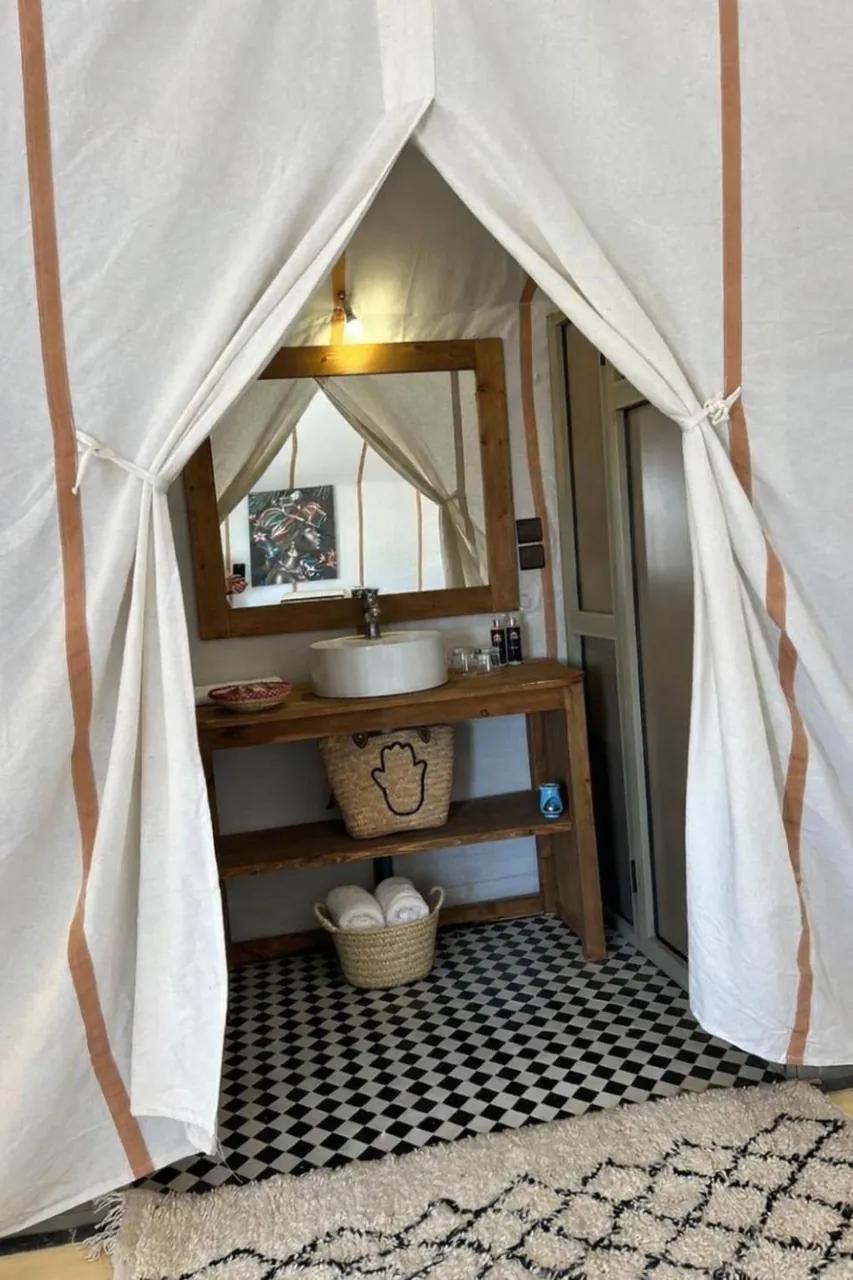 Hidden luxury Camp photo