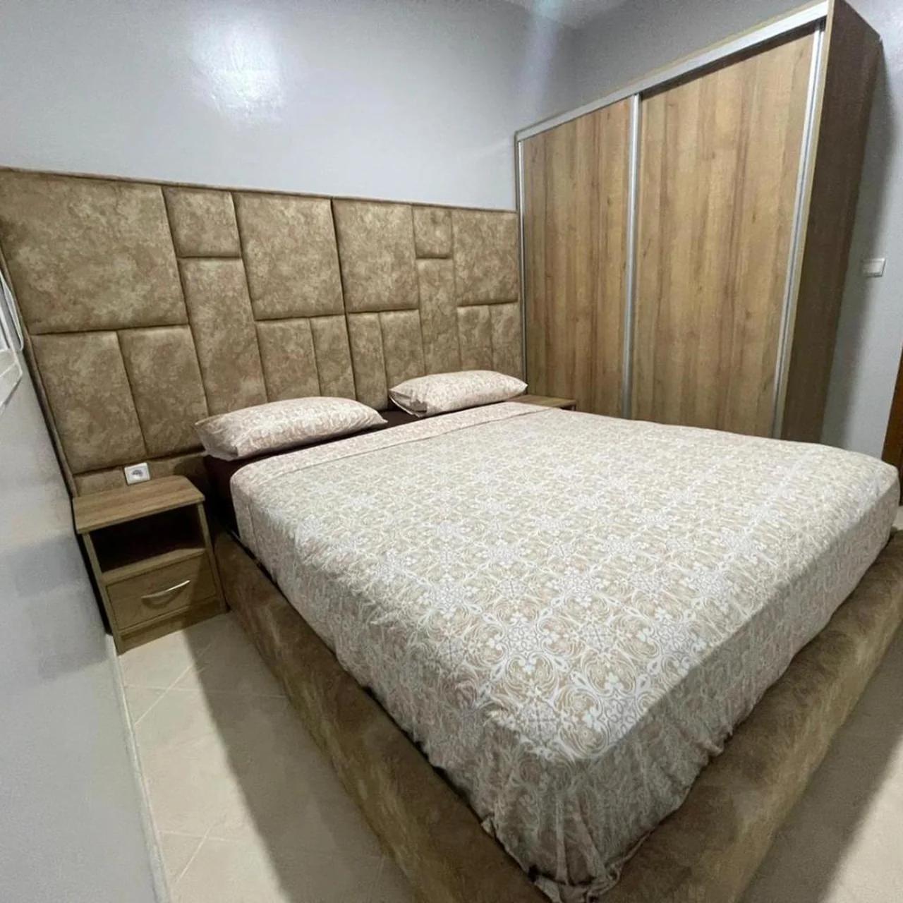 Yada Gzenaya foto