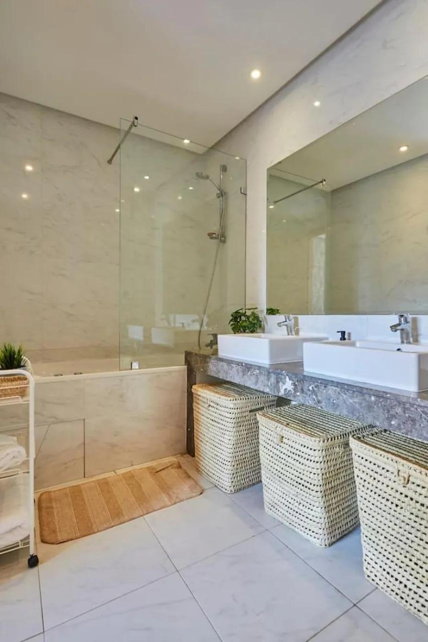 Luxury 3 Bedroom Getaway in Bouskouras Finest photo