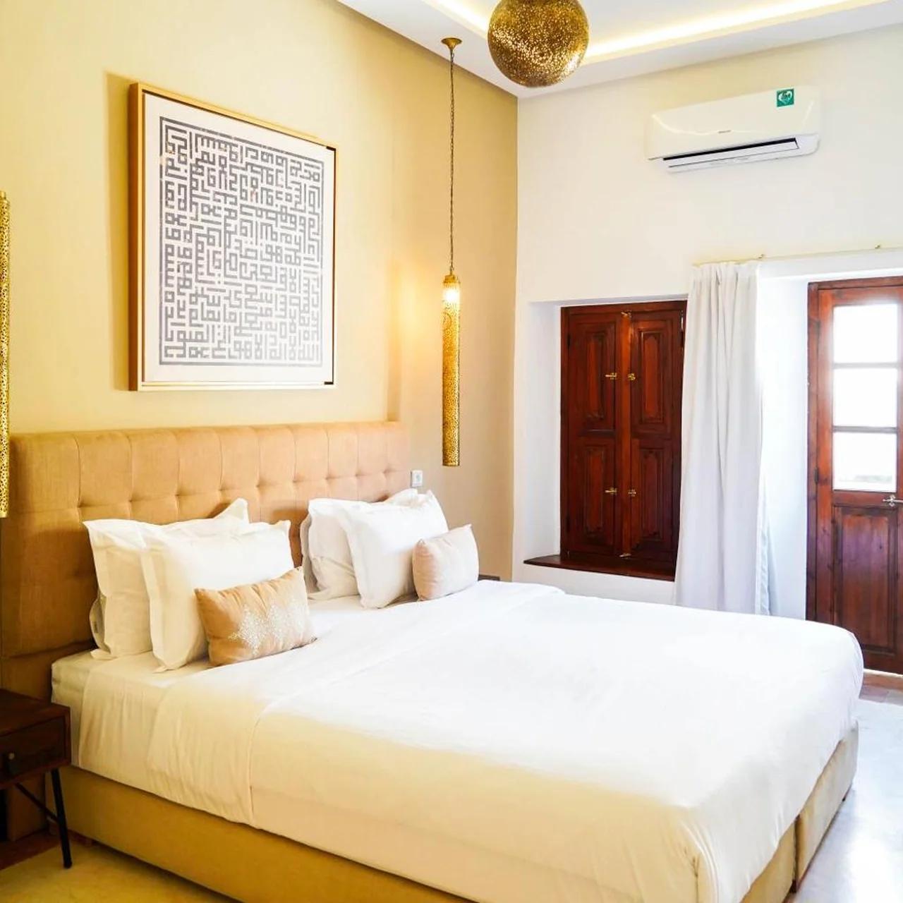 Riad NayaNour photo
