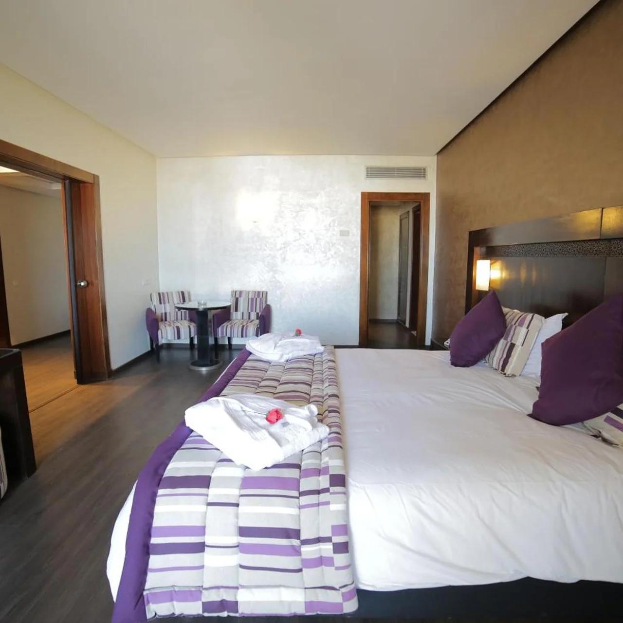 Hotel Suisse photo