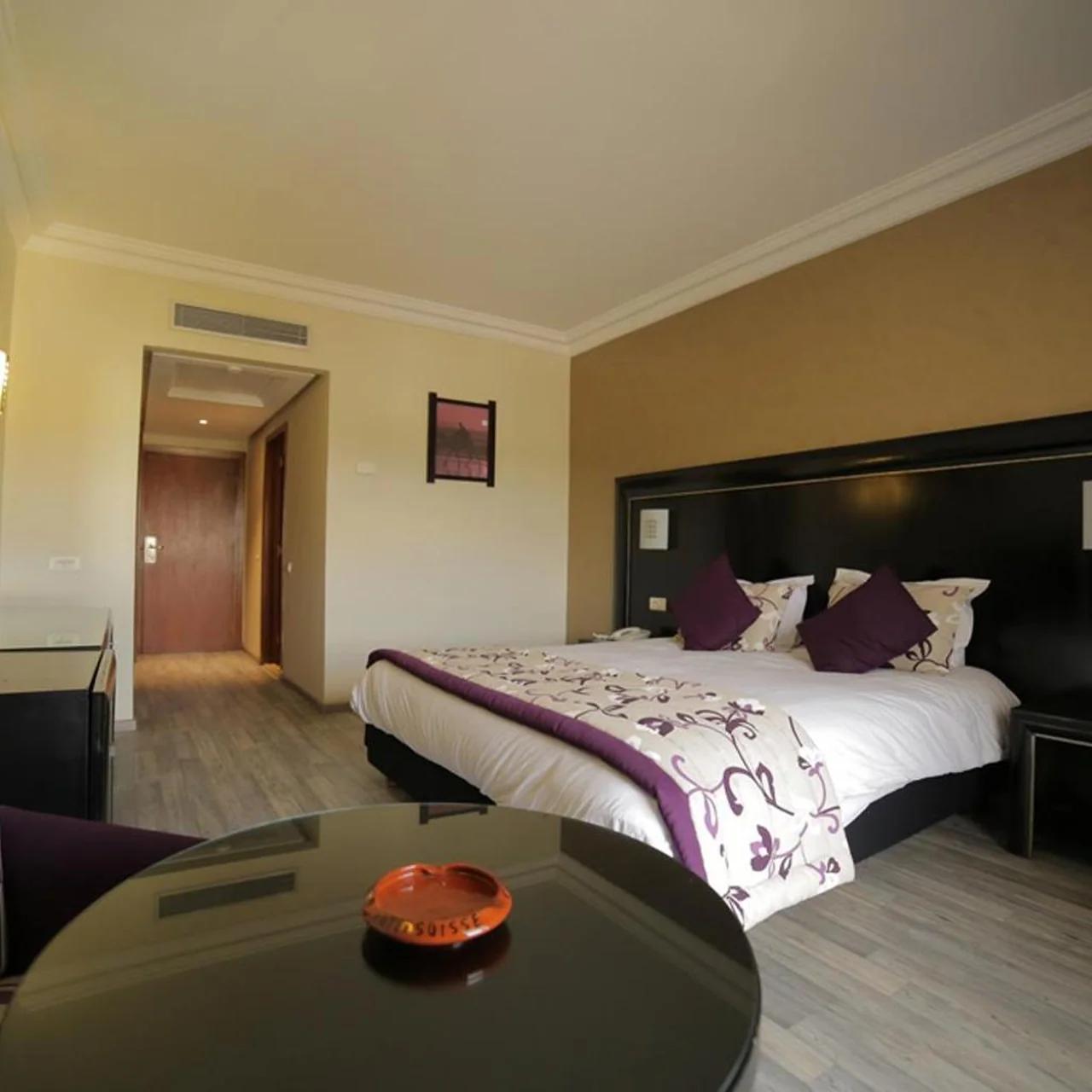 Hotel Suisse photo