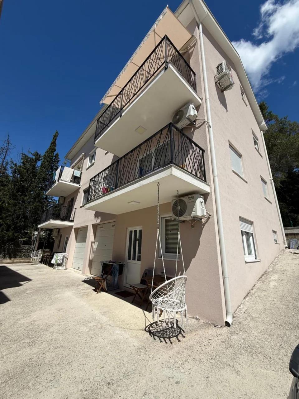 Apartman Holiday photo