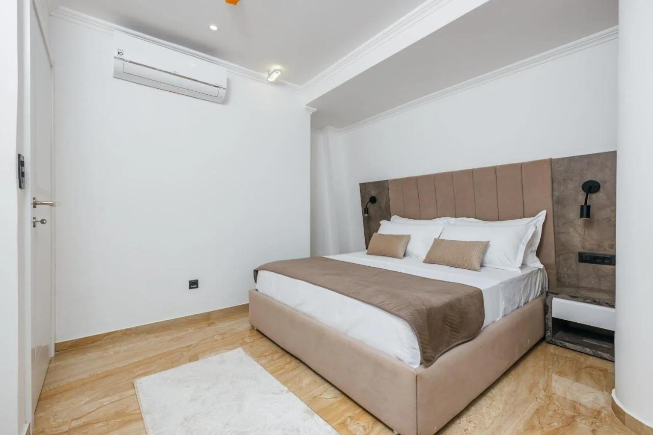 ARABESQUE Apartments & Suite photo