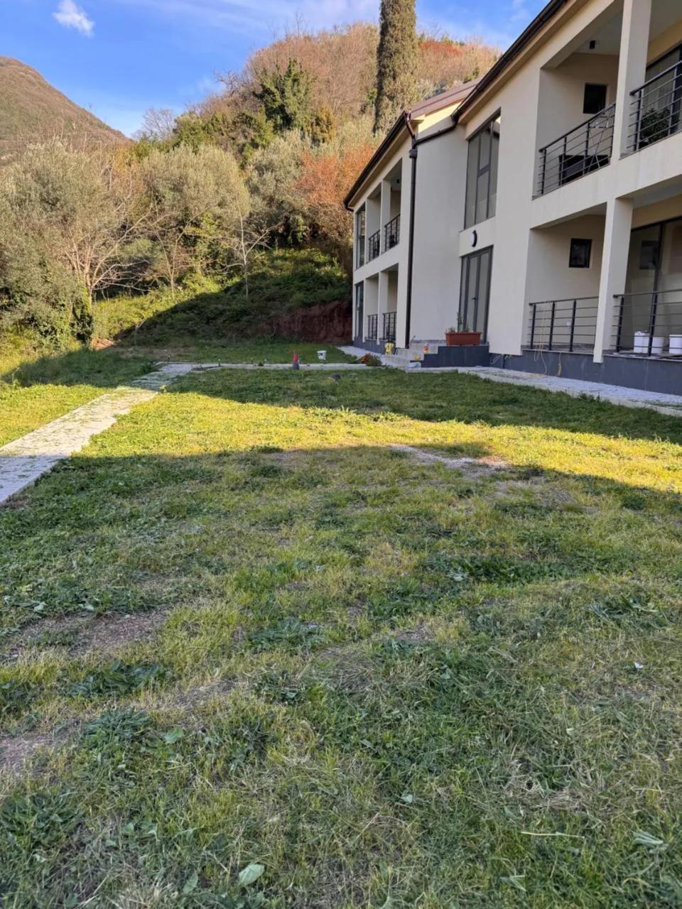 HiL's Bay View Apartments photo