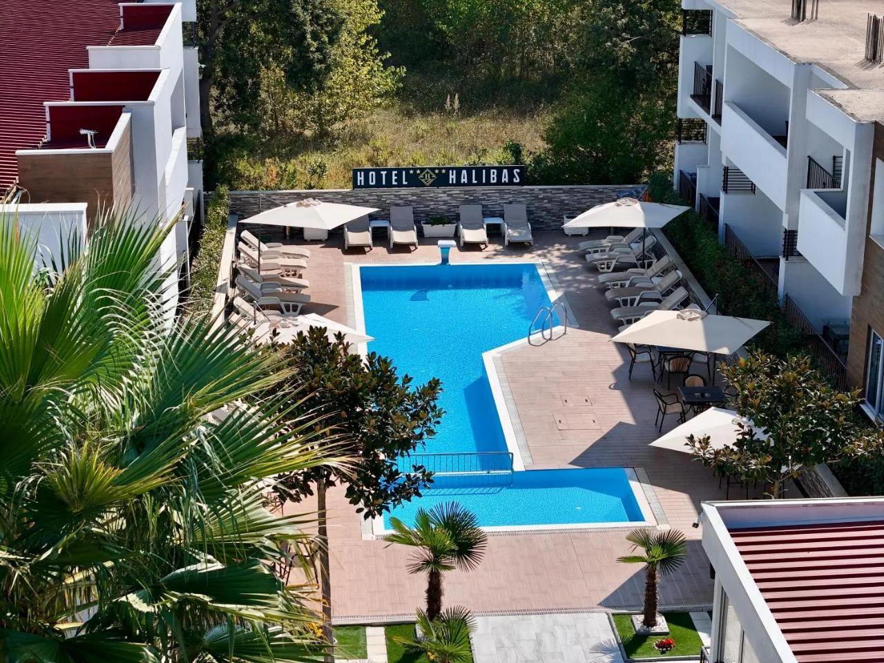 Hotel Halibas photo