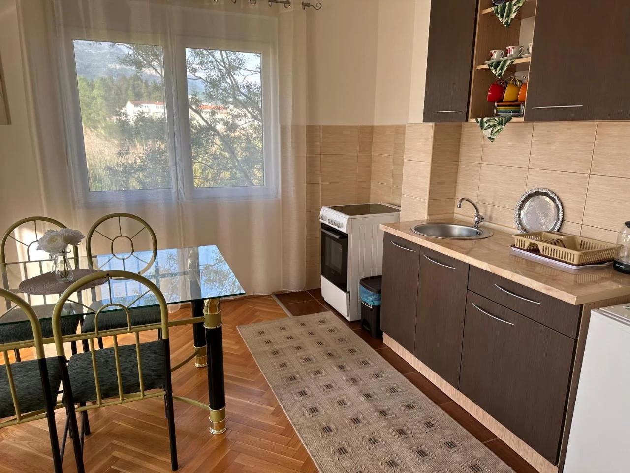 Porodični Apartman Igalo photo