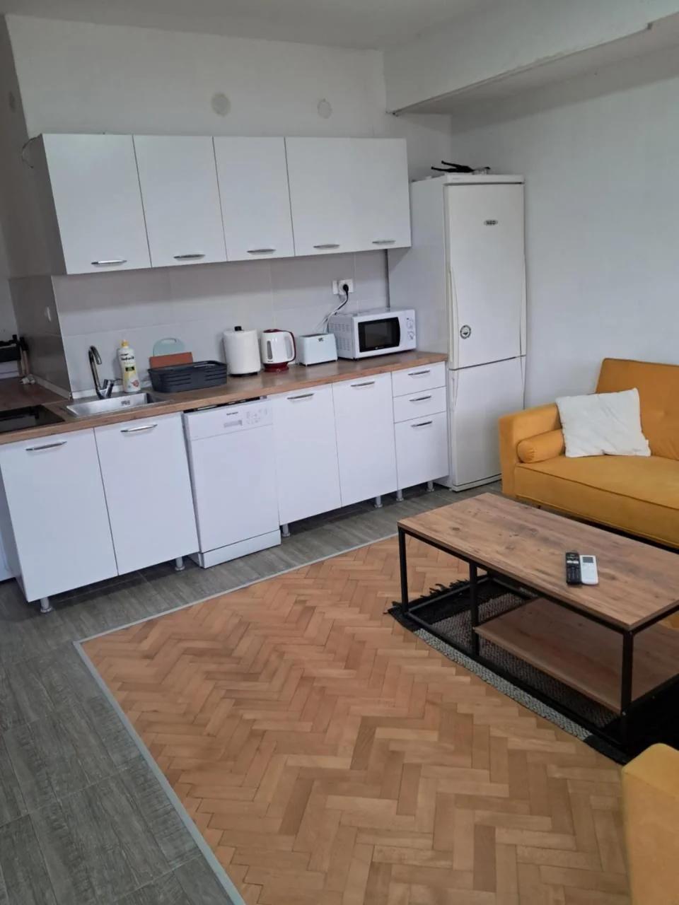 apartment with yard on the river foto