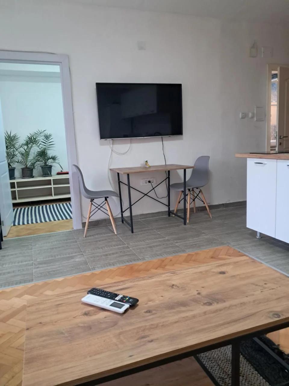 apartment with yard on the river foto