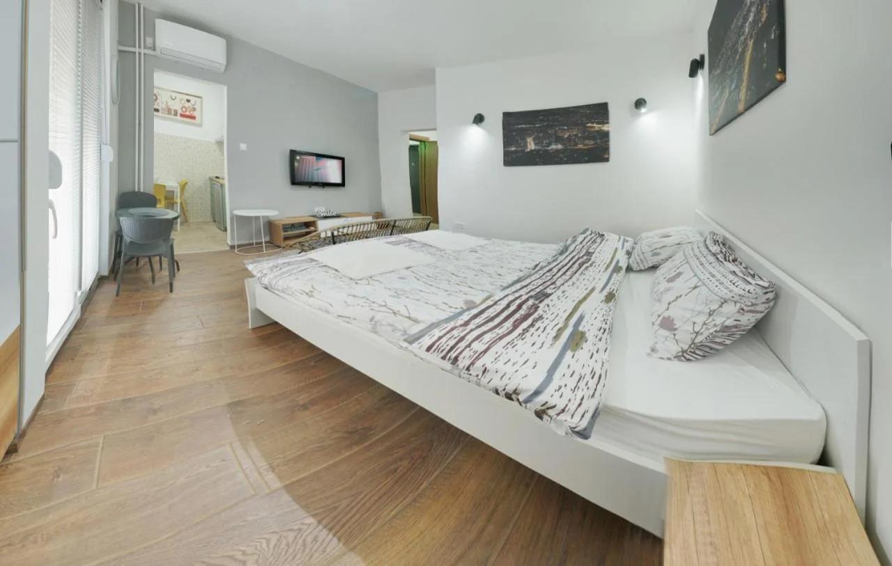 Bibi's Apartments photo