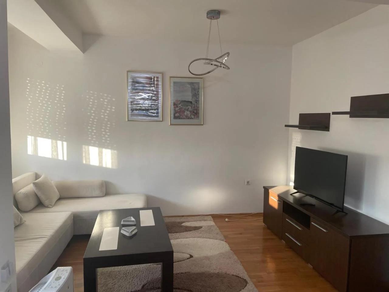 Central Bee Apartment photo