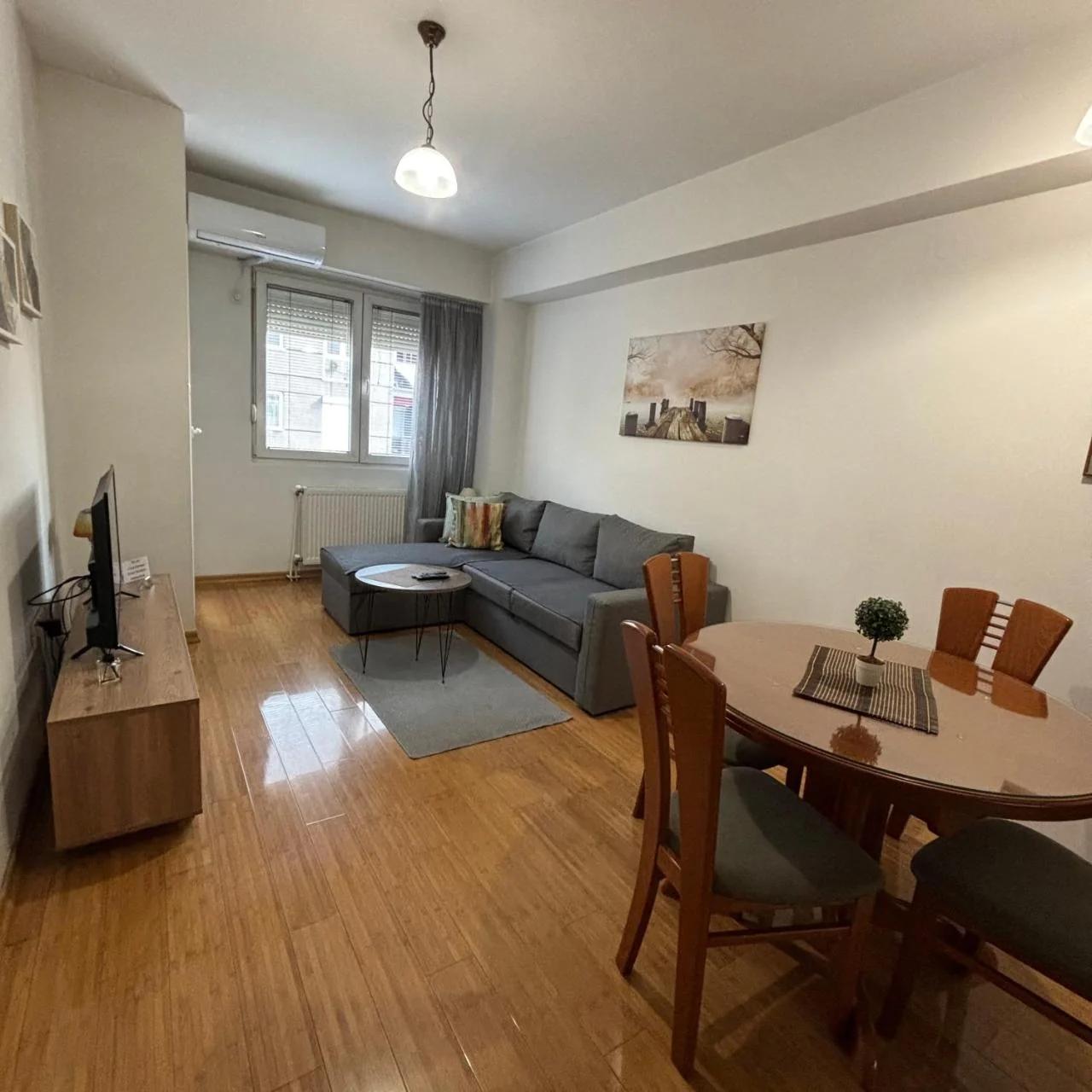 Cozy Corner-Free Parking photo