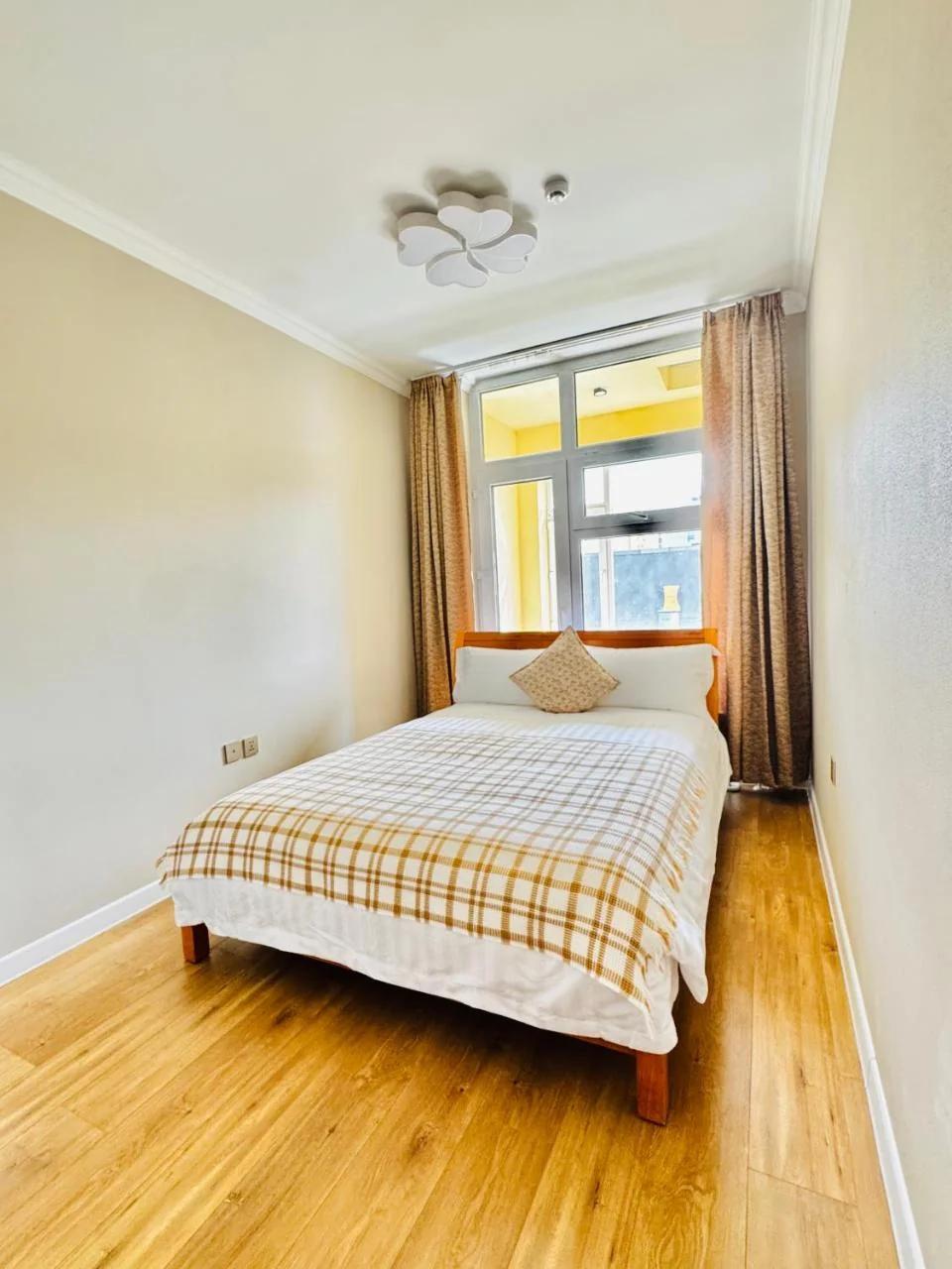 Bright and Modern 1 bedroom apartment photo