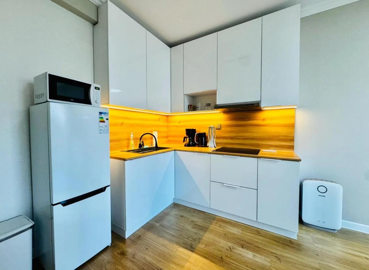 Bright and Modern 1 bedroom apartment photo