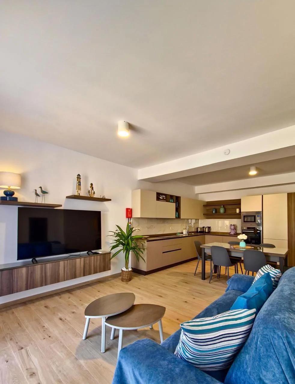 Coastal Bliss in Xlendi, Brend New Apartment