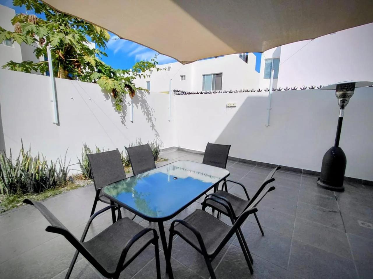 Casa condominio de la Rueda photo