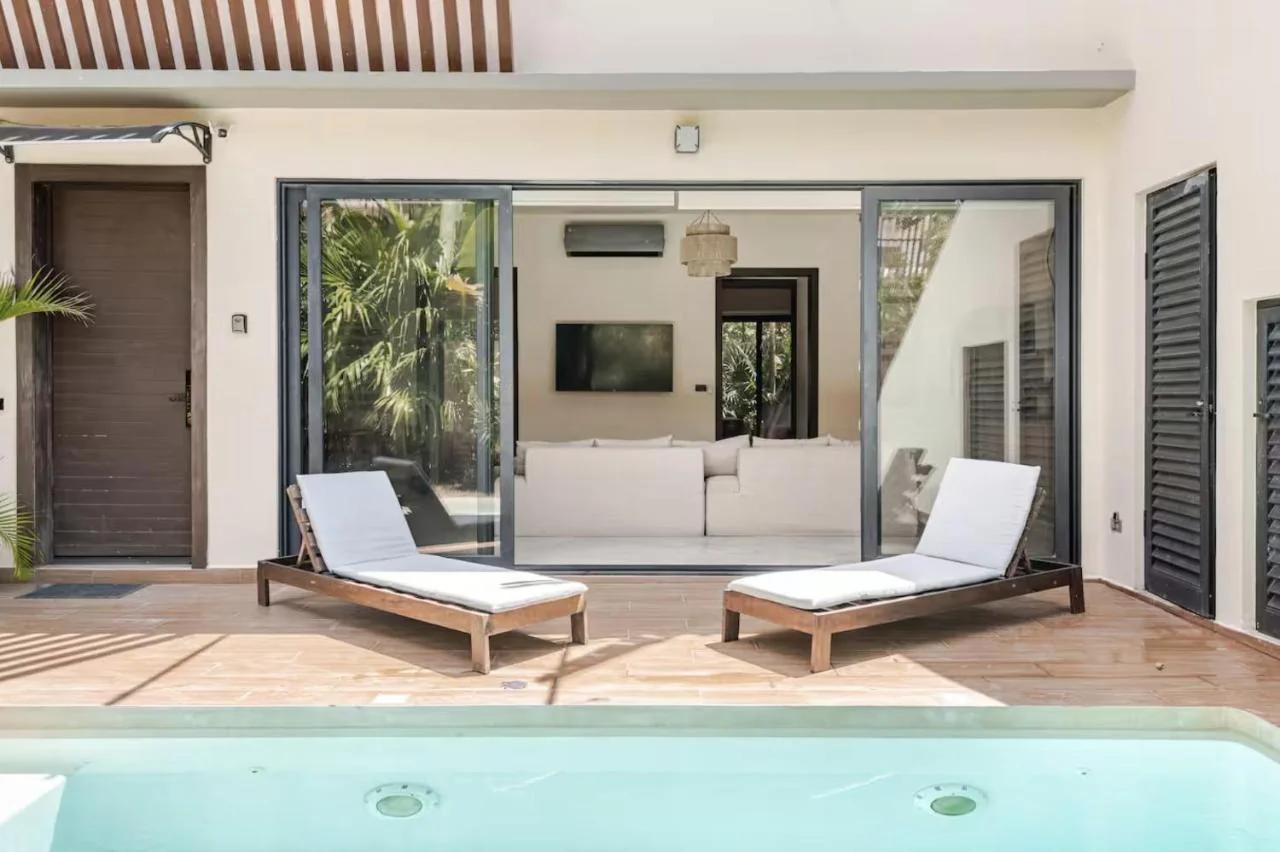 Enchanting 4BR VillaΔ Pool& RooftopΔPrime location foto